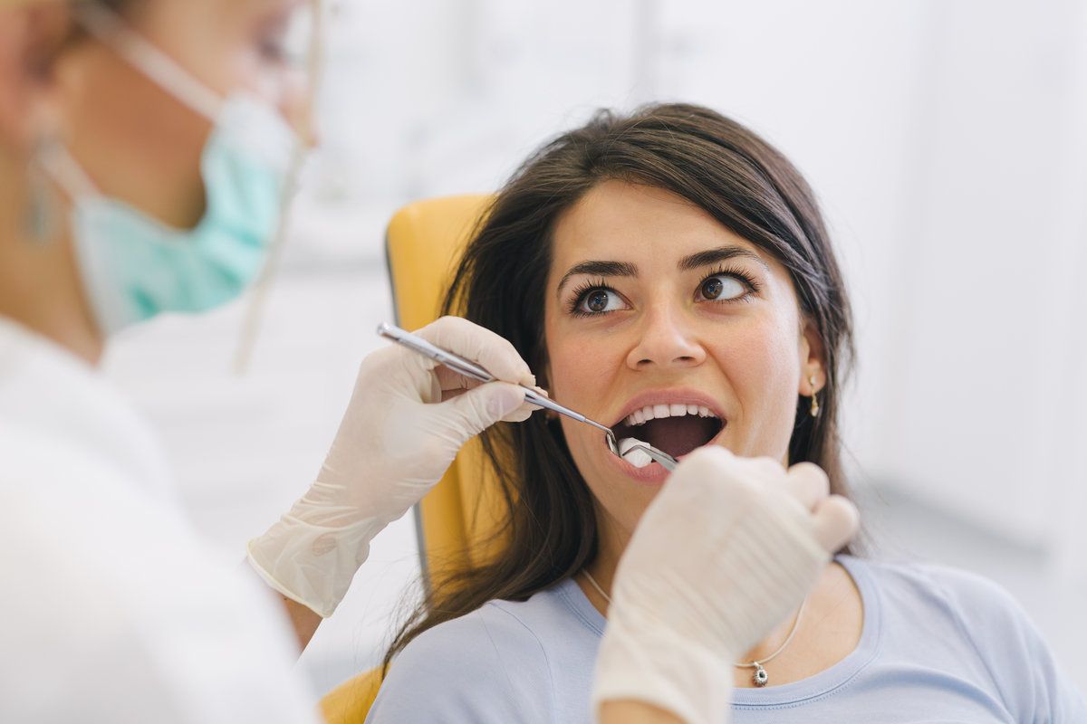 women having Composite Bonding